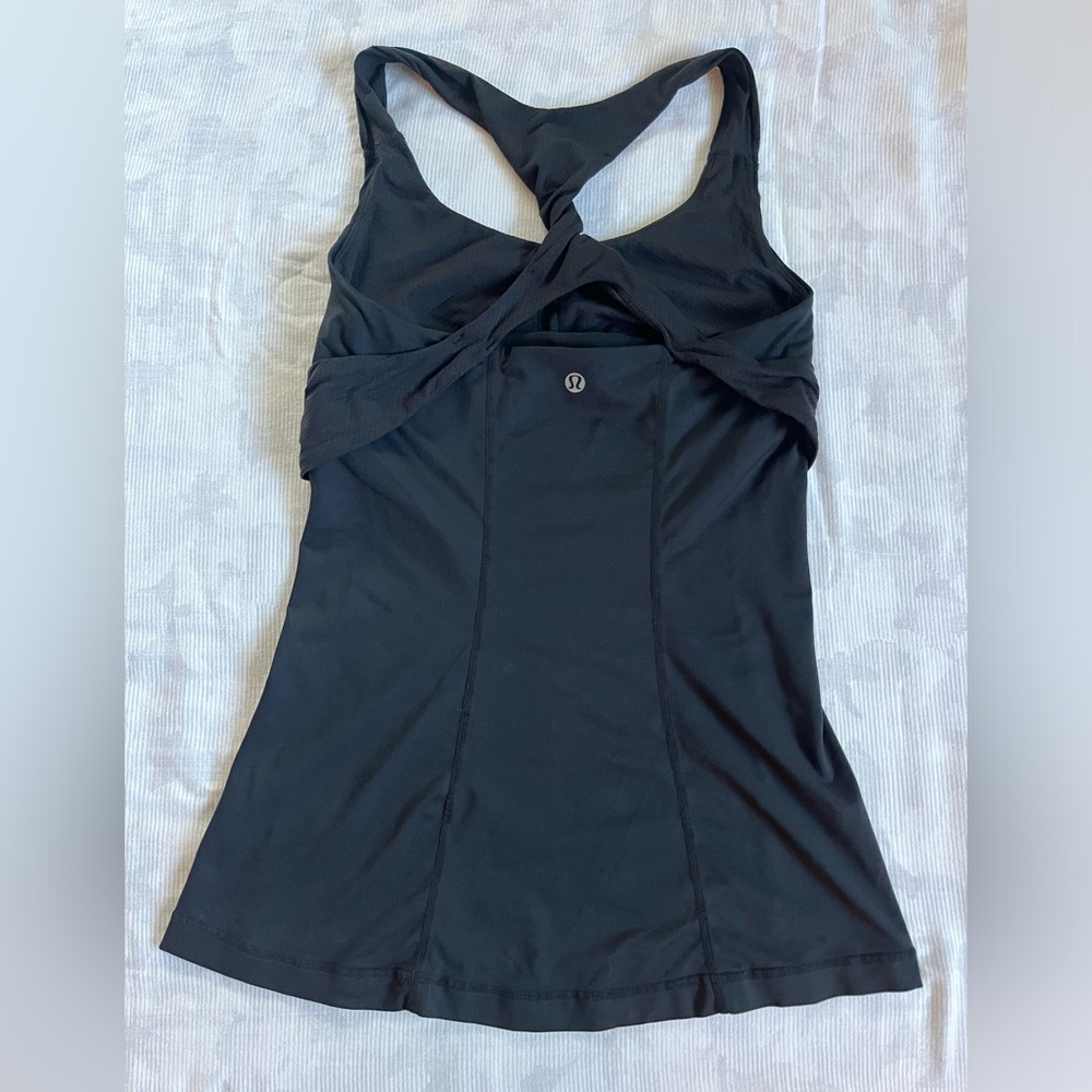 Lululemon built-in-sports bra Atheltic Tank- S